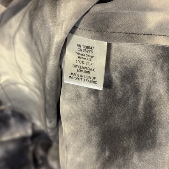 NILI LOTAN CAMI SILK GOWN IN GUNMETAL TIEDYE - Picture 9 of 9